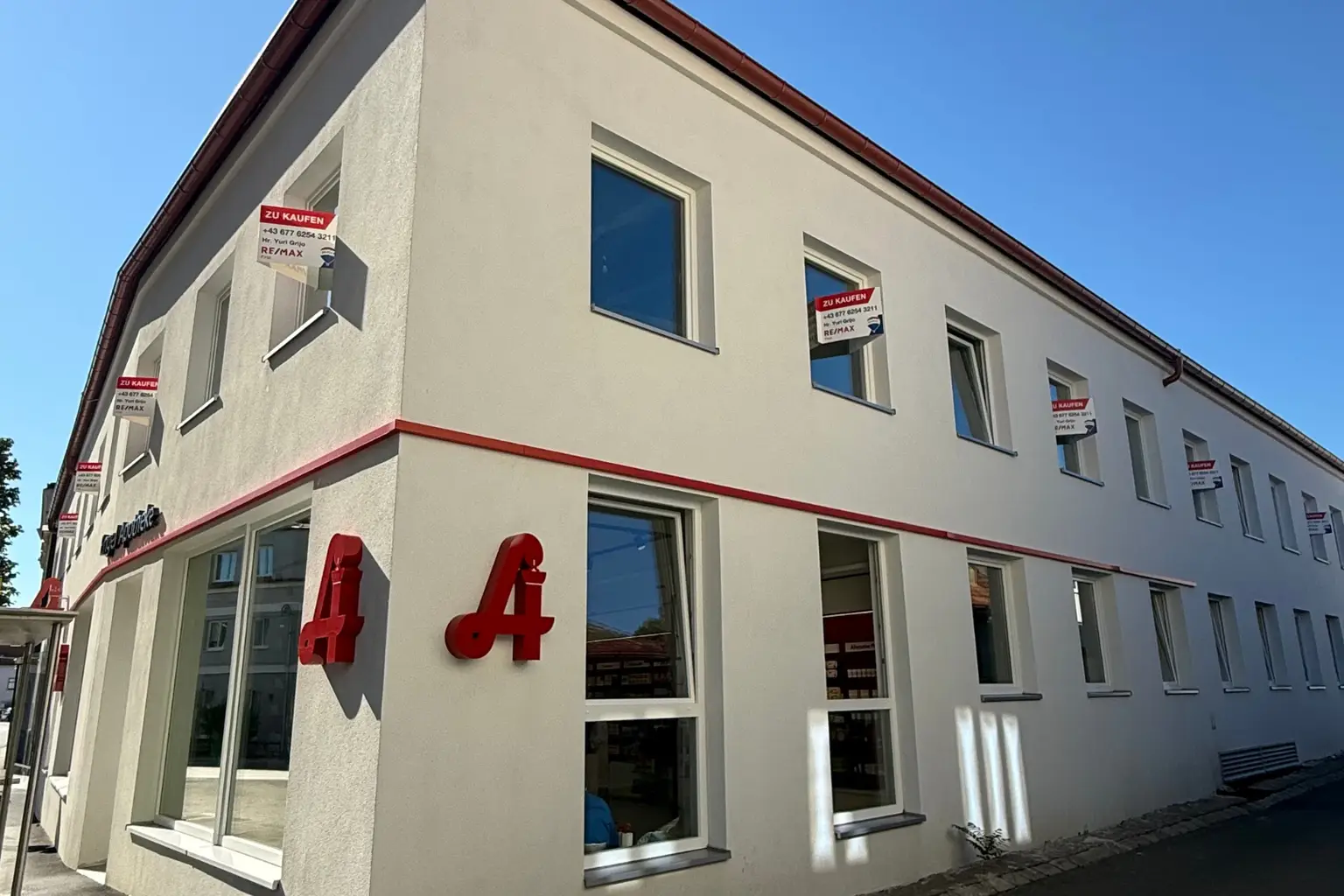 Exklusive 4-Zimmer-Dachgeschosswohnung mit großer Dachterrasse & Home Office separat