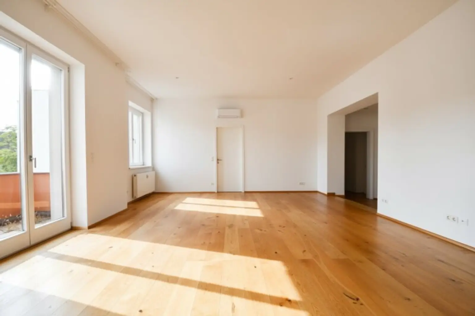 Exklusive Palais Büro mit Terrasse im Botschaftsviertel