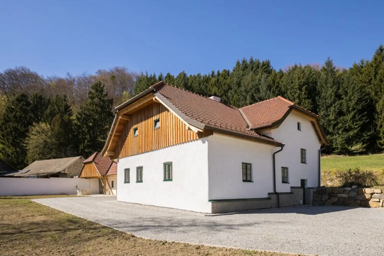 Forsthaus im Dunkelsteiner Wald