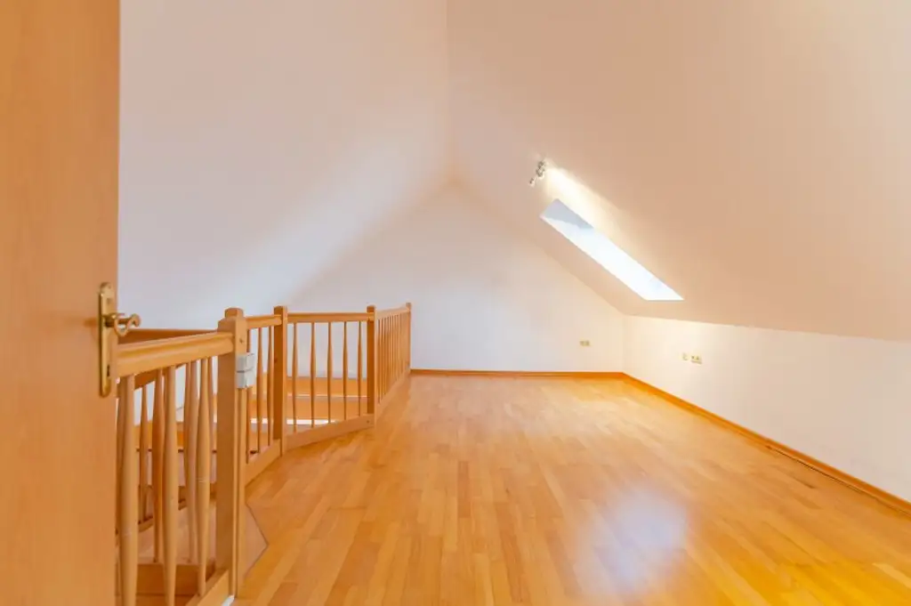 Großzügige Maisonette-Wohnung in ruhiger Lage