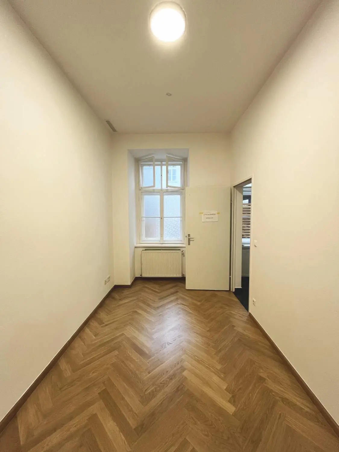 Gemütliche 2 Zimmer Wohnung mit Eigengarten
Nähe Altes AKH