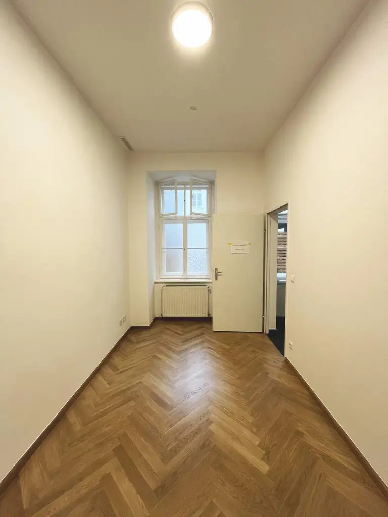 Gemütliche 2 Zimmer Wohnung mit Eigengarten
Nähe Altes AKH