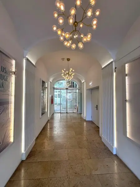 Modernes, loftartiges City-Büro im DG - Am Heumarkt gegenüber vom Stadtpark