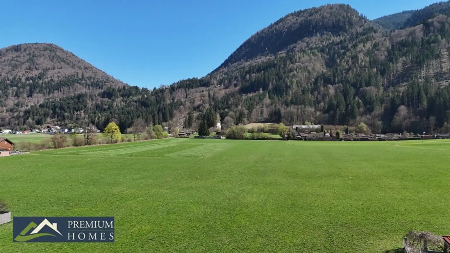 WÖRGL - Baugrund 439 m² - Drohnenaufnahme - Umgebung