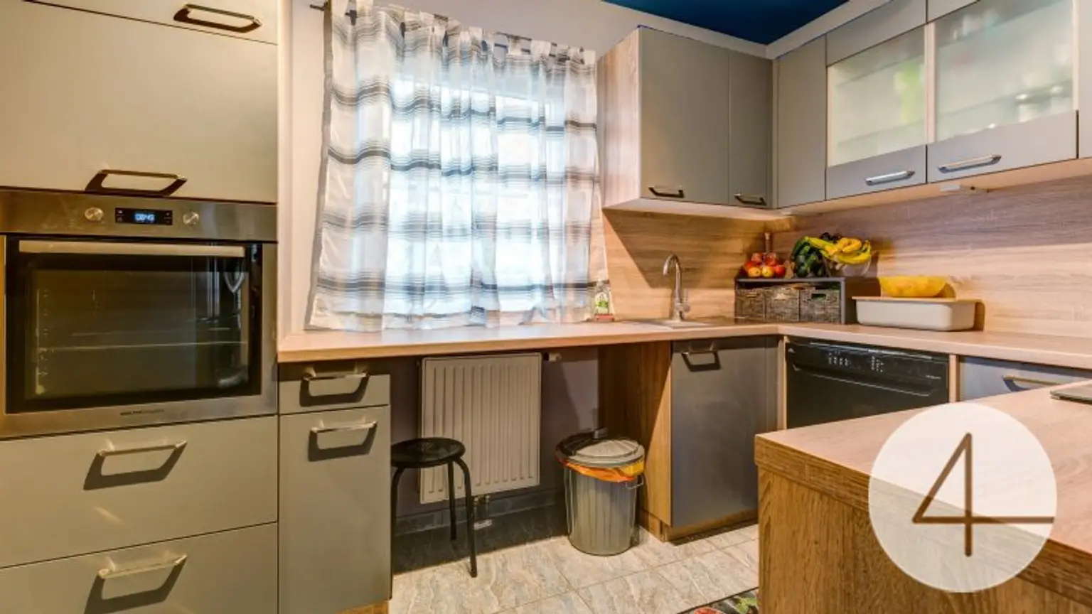 Ihr neues Zuhause: Stilvolles Einfamilienhaus mit Pool in ruhiger Lage