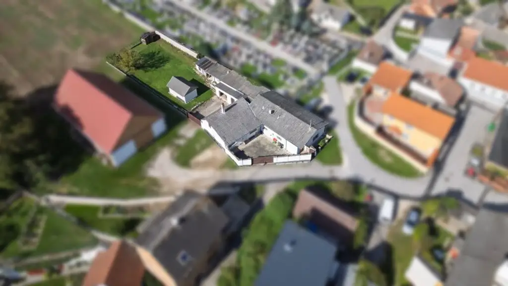 Charmantes Zuhause in Groß-Schweinbarth - viel Potential!