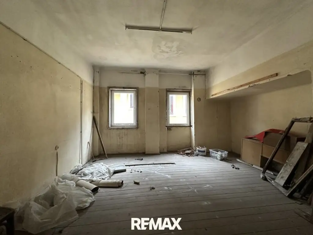 ***Mehrfamilienhaus mit Riesenpotential im Zentrum von Eisenerz***