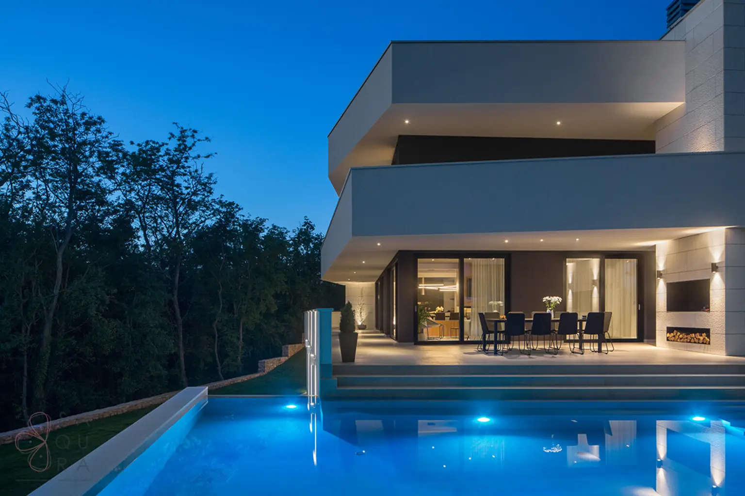 Zeitgenössische Villa in Pazin – Luxus, Privatsphäre und mediterrane Eleganz
