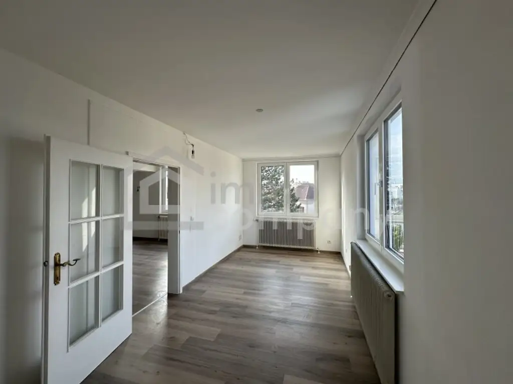 Lichtdurchflutete 3-Zimmer-Wohnung mit 130 m2 und Balkon in 1210 Wien – Ihr neues Zuhause wartet!