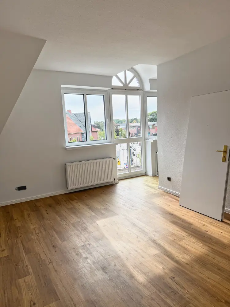 Zentral wohnen – Dachgeschosswohnung direkt am Marktplatz!