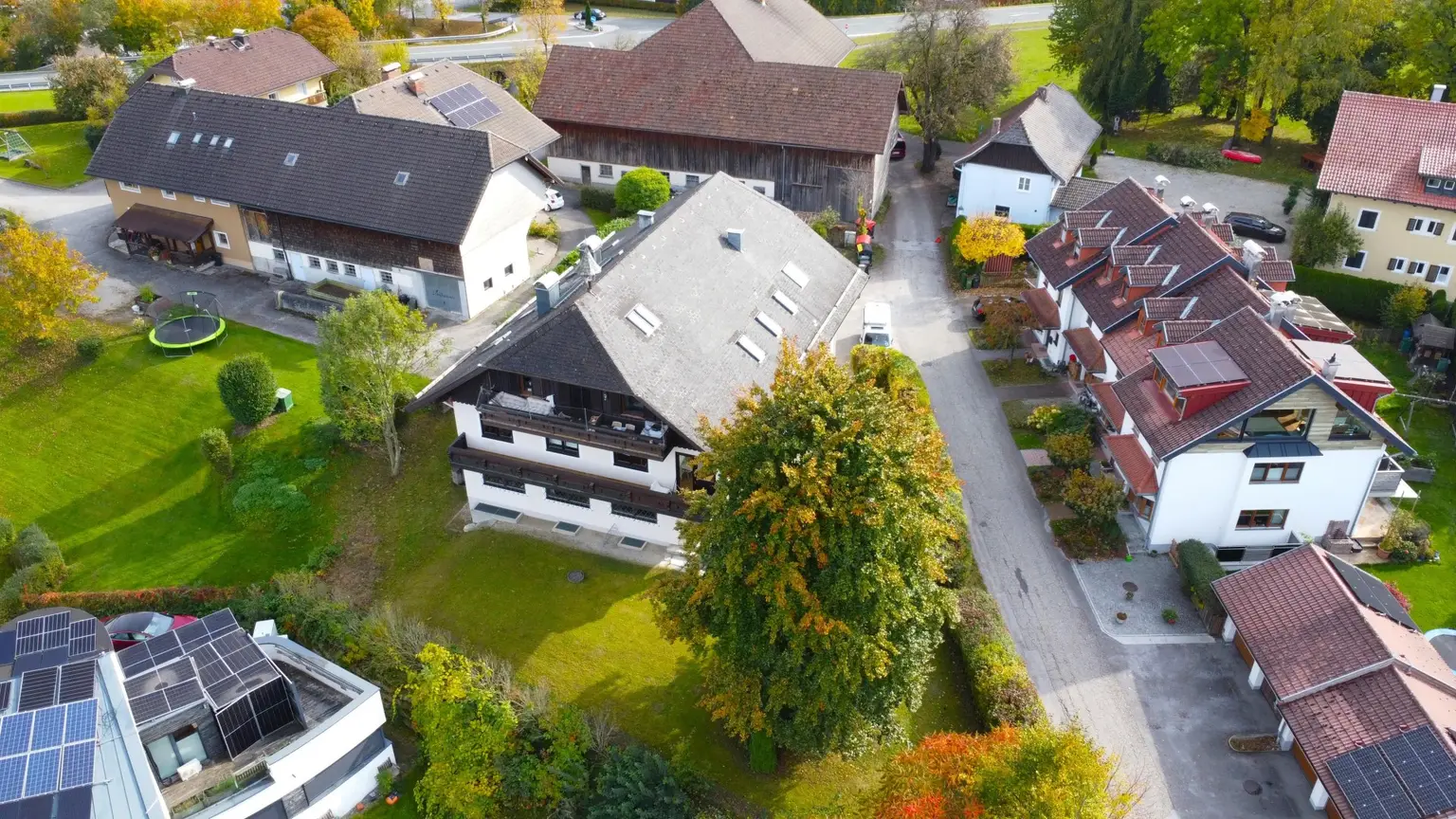 Garconniere in Mattsee - Gemeinschaftsgarten mit Seeblick