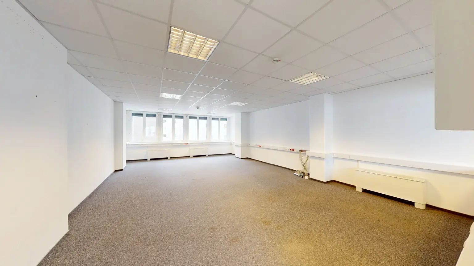 Helle Büroflächen mit Entwicklungspotenzial _ Erweiterbar