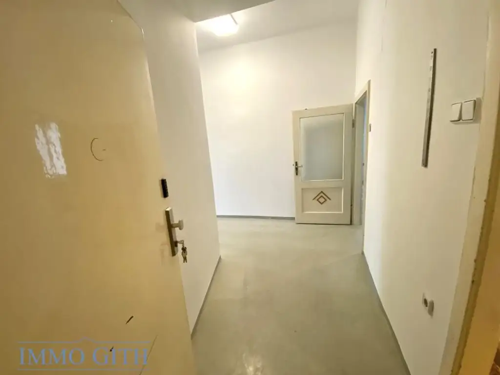 SEHR HELLE, NEU AUSGEMALTE 72m² GROSSE 3-ZIMMER-WOHNUNG MIT LIFT NAHE ZENTRUM UND HAUPTBAHNHOF ZU KAUFEN!