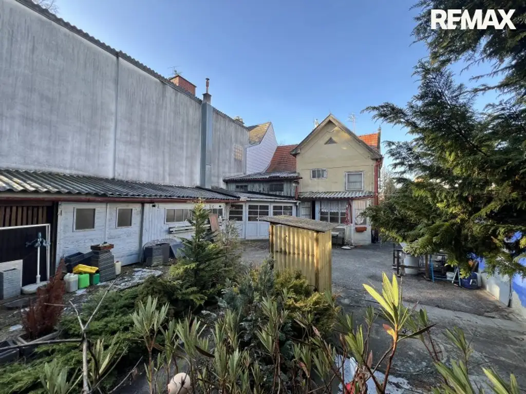 Traumhaftes Baugrundstück mit Altbestand in Wiener Neustadt!