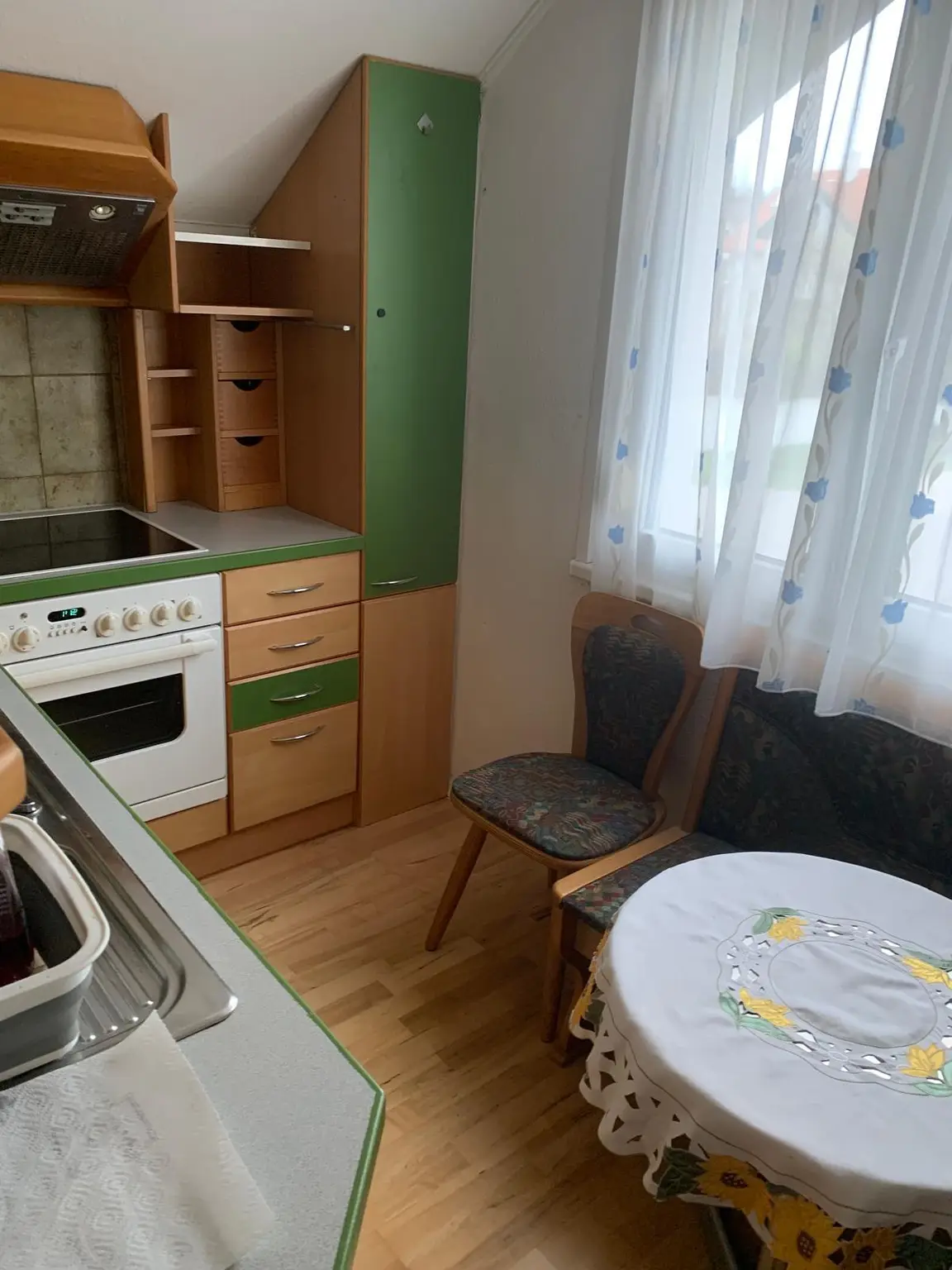 Leobendorf - Mietwohnung mit Blick ins Grüne, Region 10 Minuten vor Wien