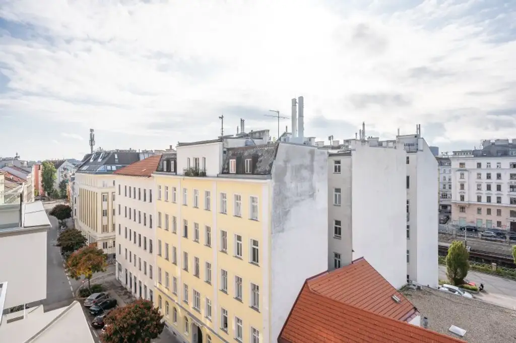 ++MOLLARD 50++ außergewöhnliche 3-Zimmer-Wohnung mitten im Herzen der Stadt (1/24)