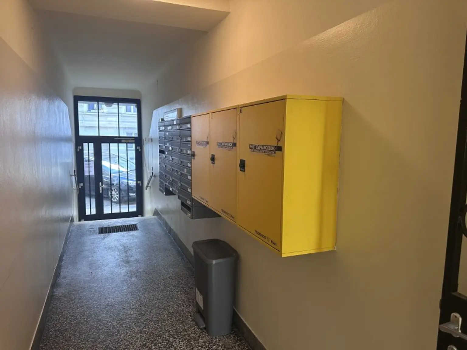 Traumhafte Familienwohnung mit Sanierungspotenzial in TOPLAGE