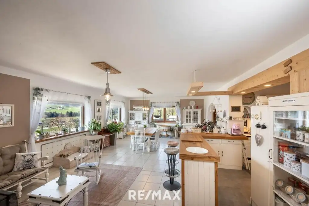 "Wo Lebensqualität beginnt" - Haus mit Panoramaausblick in Pfarrwerfen!