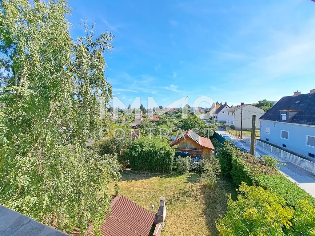 Aus 1 mach 2! Teilbare, große dachgeschoß- Wohnung mit Garten
