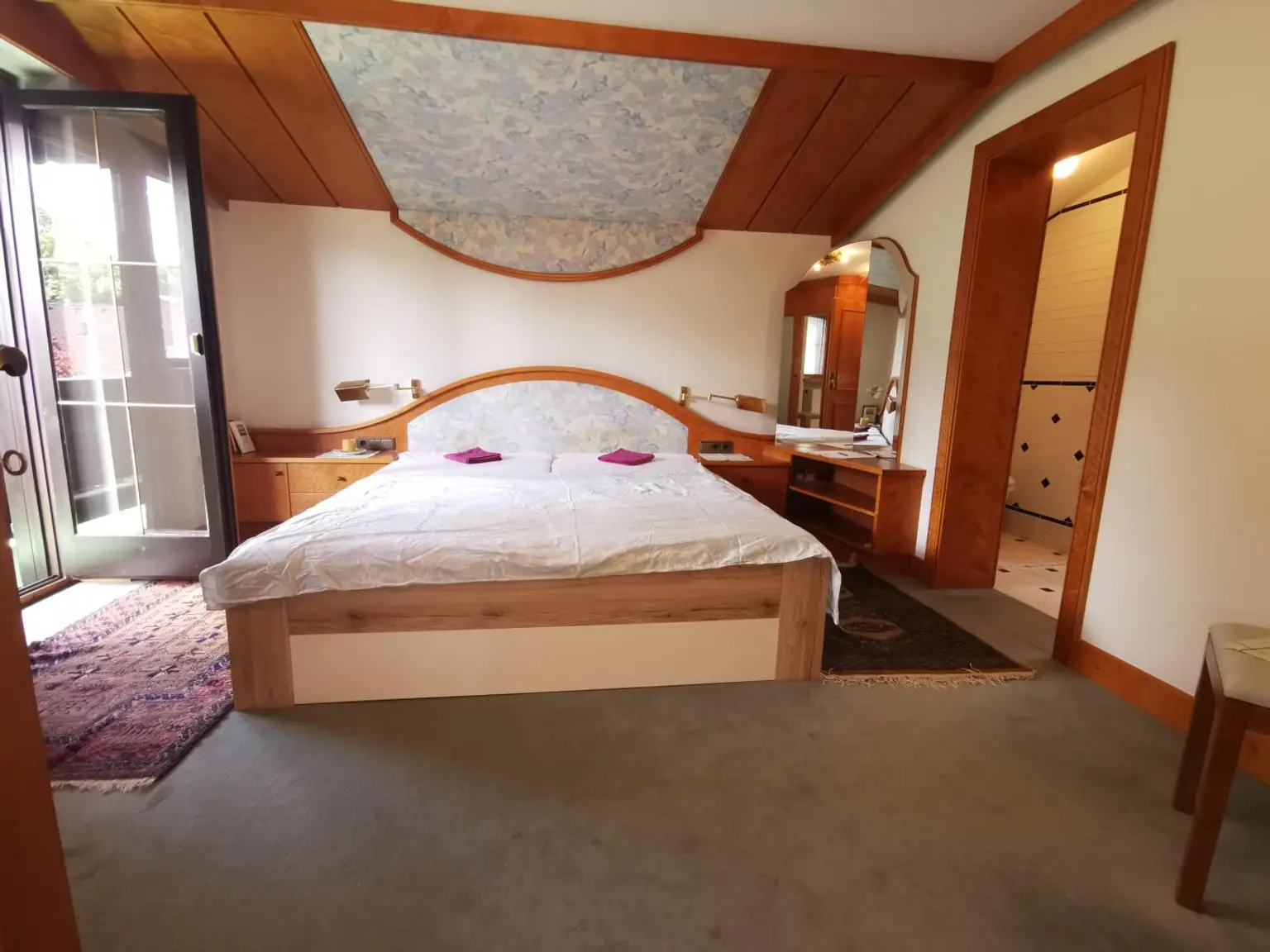 EINFAMILIENHAUS MIT ZWEITWOHNSITZWIDMUNG