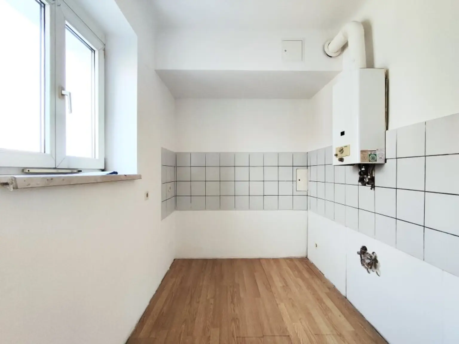 U3-NÄHE : 2-Raum Wohnung in ruhiger Lage!