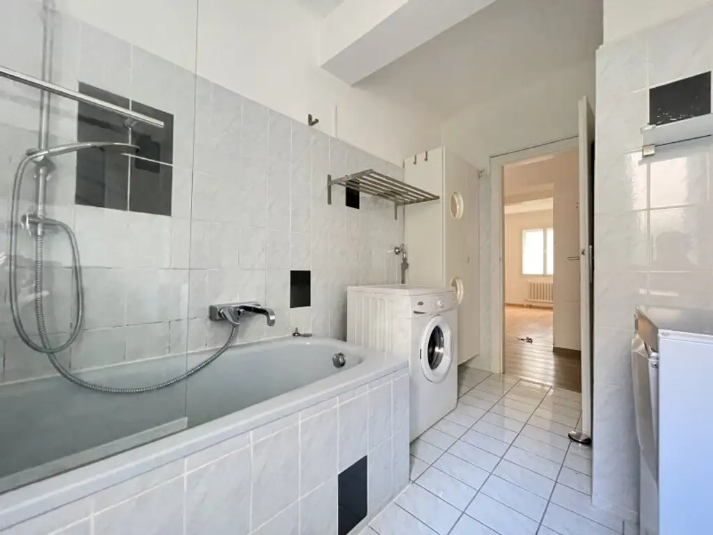 Charmante 4-Zimmer-Wohnung mit vielseitigem Grundriss – ruhig, zentral und mit Gestaltungspotential - PROVISIONSFREI