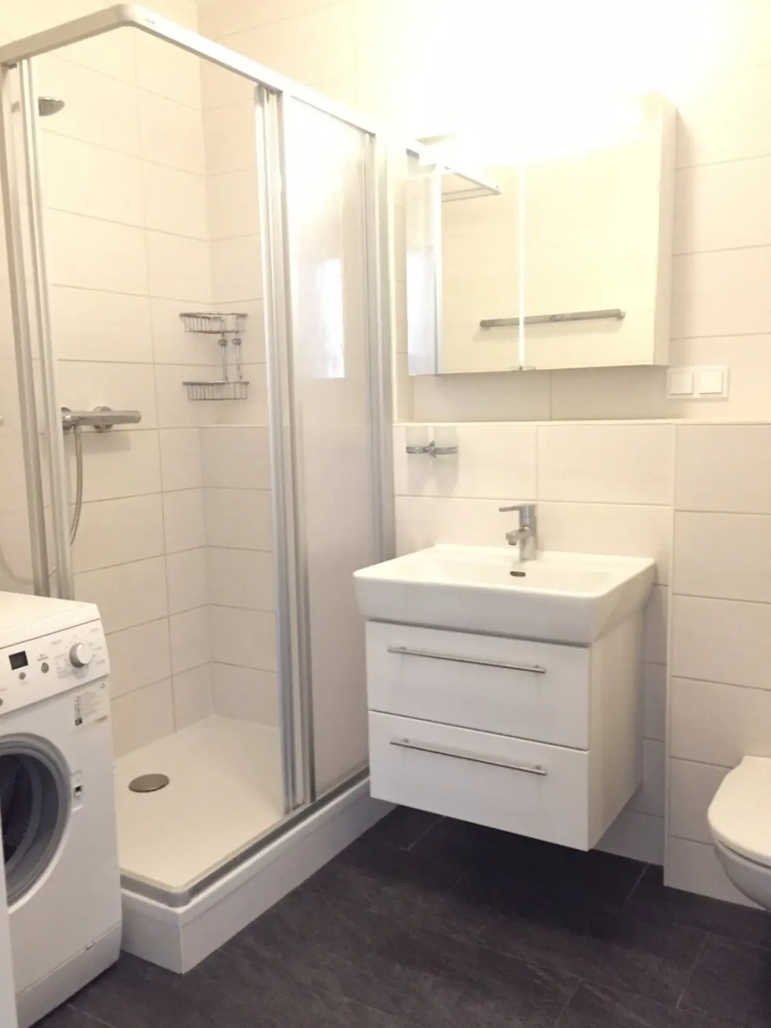 Schöne 3-Zimmer-Wohnung mit Blick ins Grüne im 22ten!