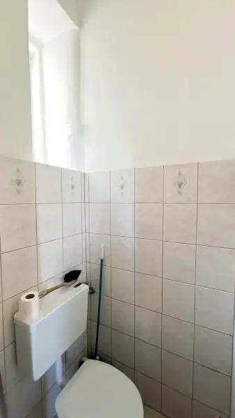 Altbau-Charme! 67 m² Wohnung beim Naschmarkt mit exklusiver Balkon-Möglichkeit in generalsaniertem Haus