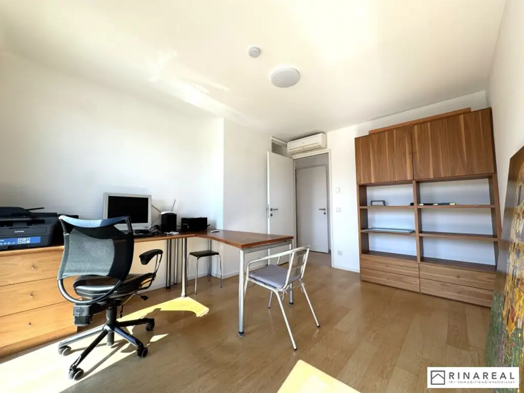 HUTWEIDENGASSE | Exklusives Penthouse mit traumhafter Dachterrasse | 3 Zimmer | ca. 99 m² Wohnfläche | teilmöbliert | zzgl. Duplex-Stellplatz