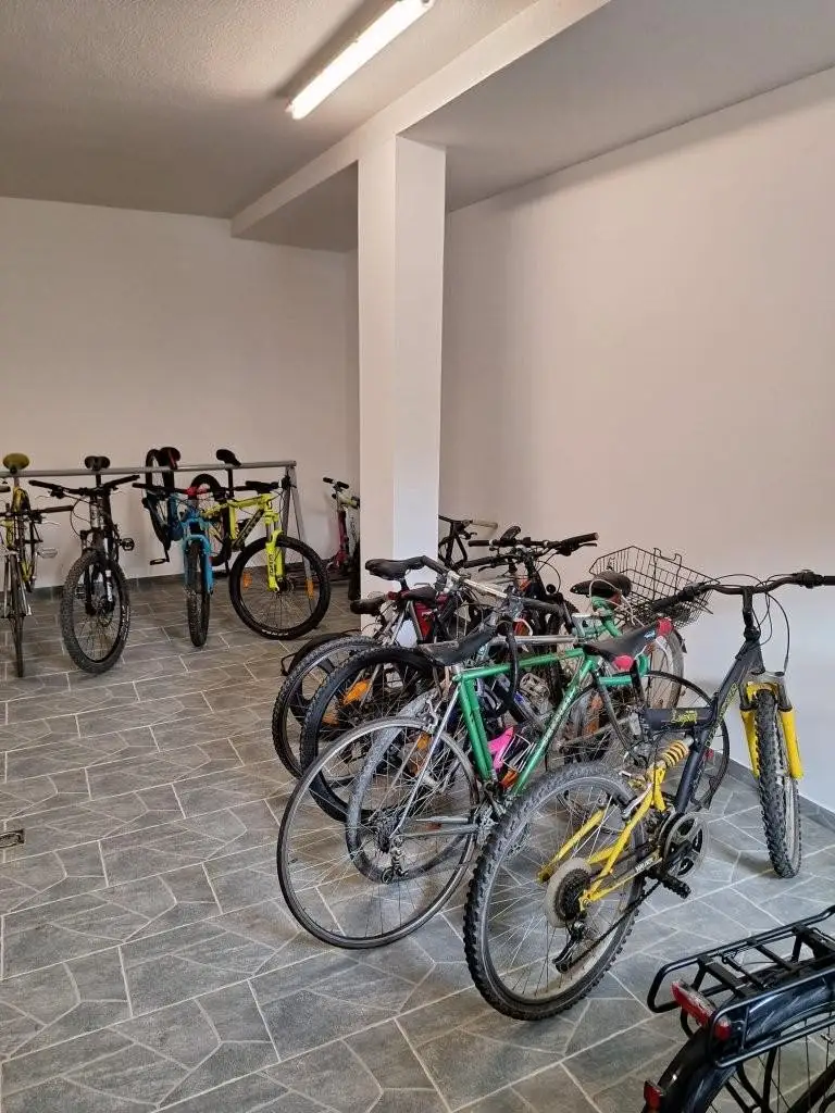 "Waldblick - Single-Balkonwohnung am Riederberg mit Parkplatz"