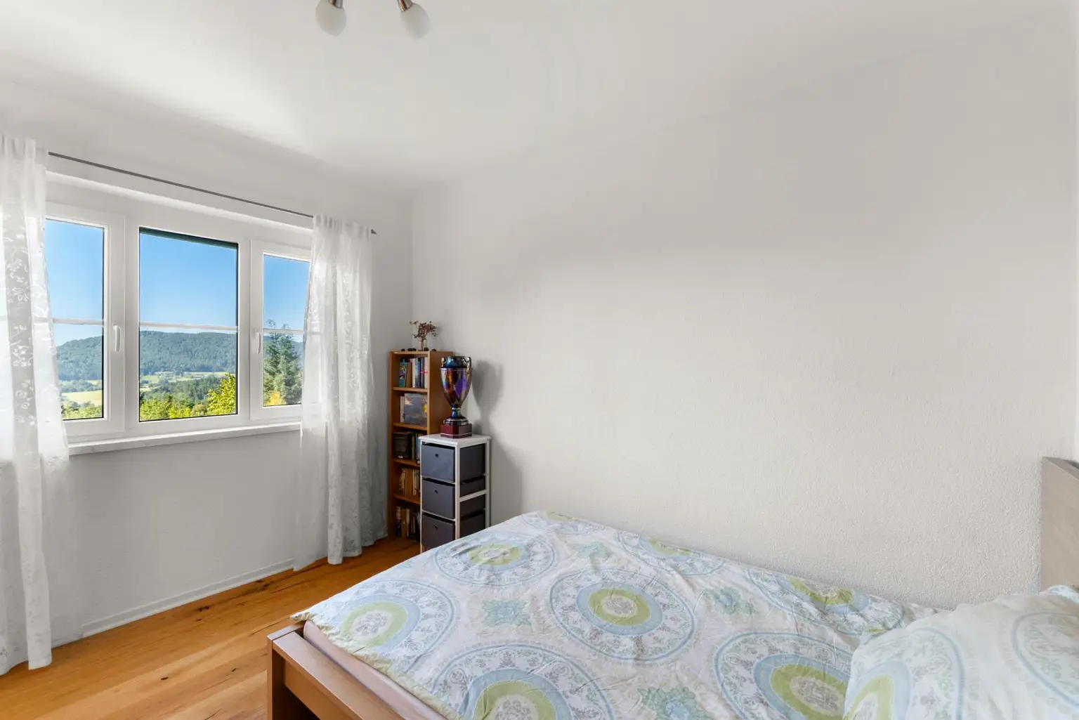 Großzügiges Wohnhaus mit 4 Wohneinheiten in herrlicher Aussichtslage - nähe Graz