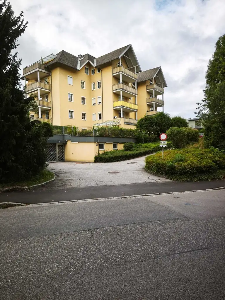 Moderne 3-Zi-Wohnung mit Balkon & Garage in Villach – Komfortabel & zentral!