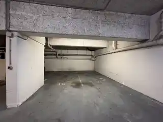 2 Garagenstellplätze
