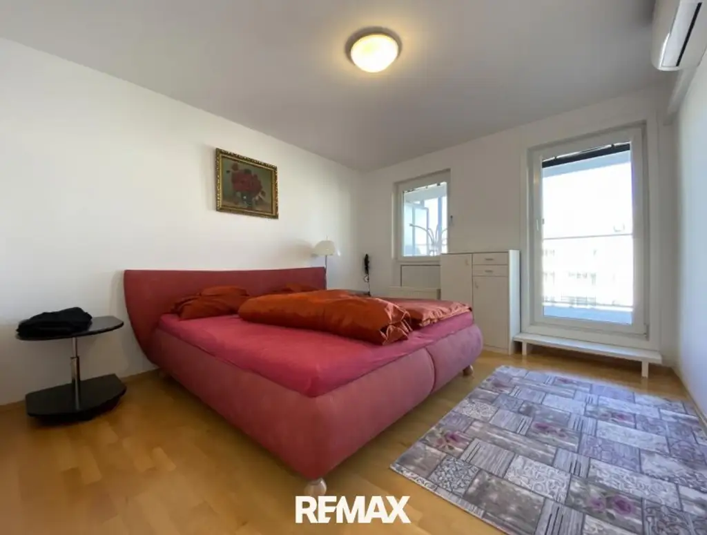 DG-Wohnung mit 2 Terrassen auf Wohnebene und phänomenalem Fernblick über Wien