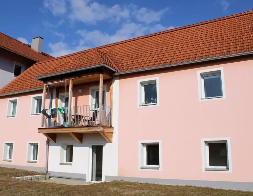 Renditeobjekt mit 3 Wohneinheiten und Garage in Sankt Marein