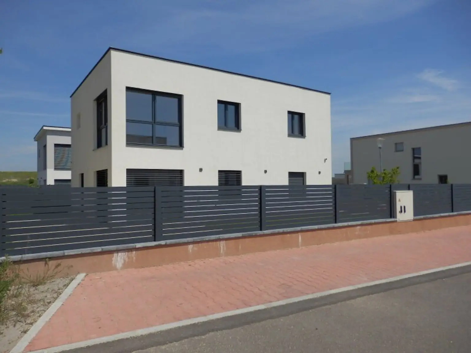 Topmodernes ZWEITBEZUGHAUS, 5 Zimmer, Garten, Stellplatz !!