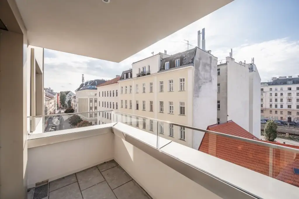 ++MOLLARD 50++ Elegant 3-room apartment in Vienna’s vibrant city core (1/22)