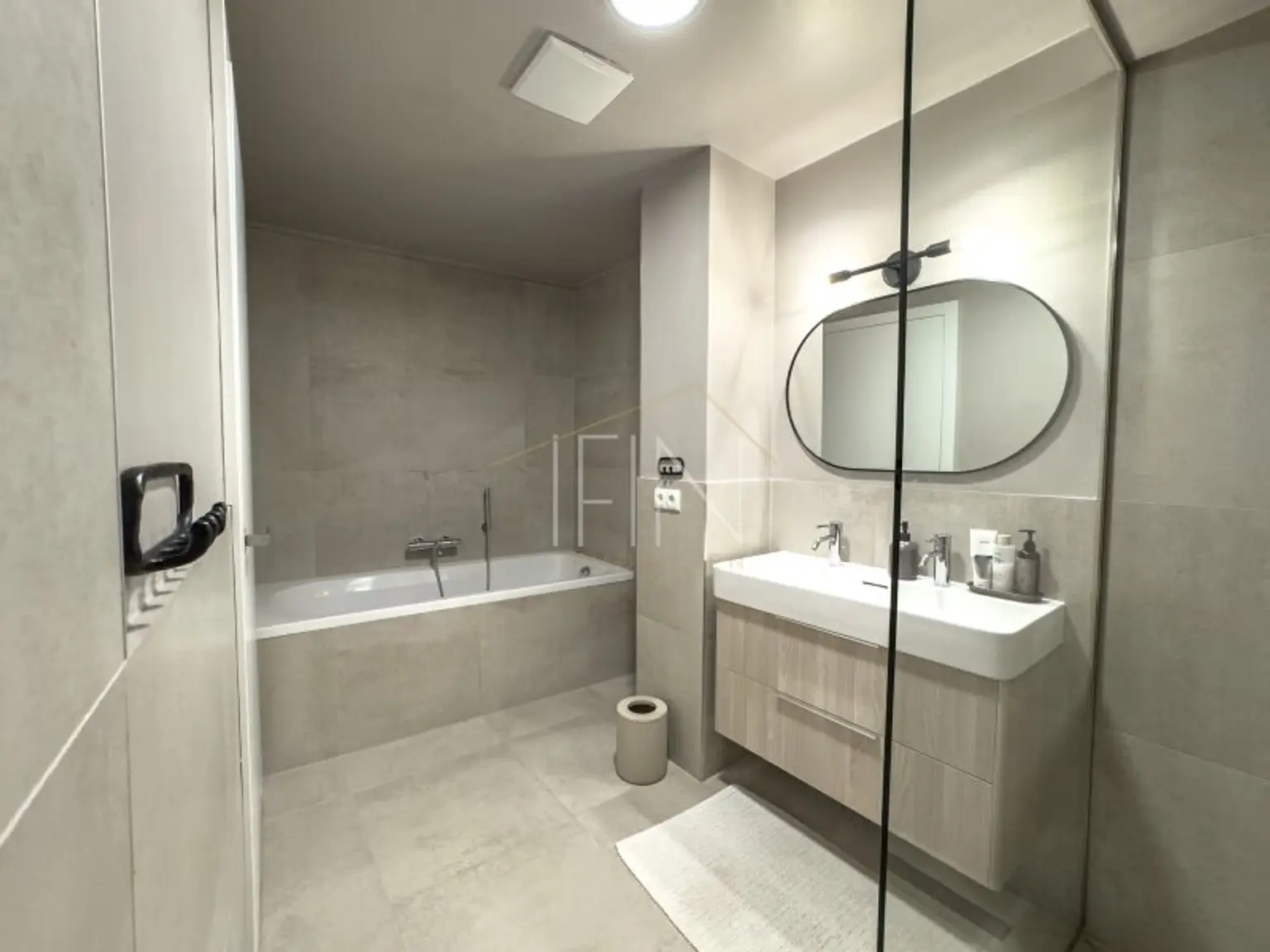 KURZZEITVERMIETUNG / SHORT TERM RENTAL! Anmietung ab 3 bis 6 Monate möglich