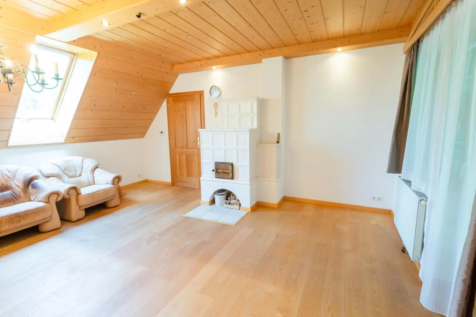 Großzügiges Wohnhaus mit Potential