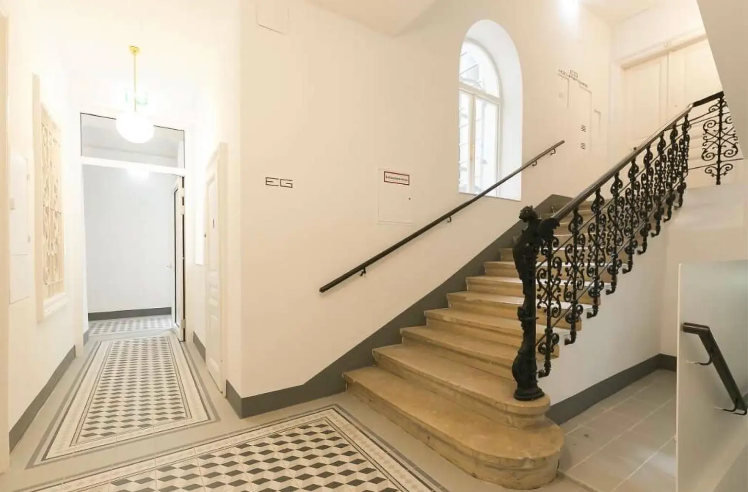 Urbaner Altbaucharme trifft modernes Wohngefühl – Ihr neues Zuhause im 9. Bezirk