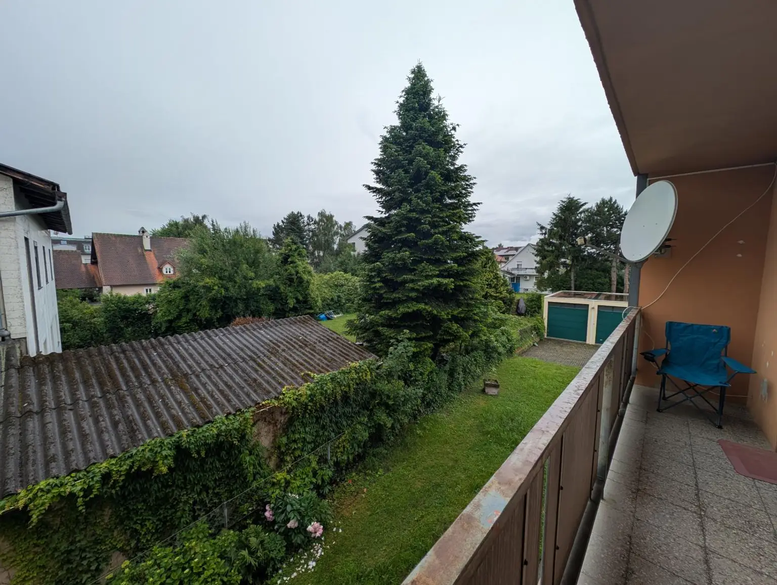 Balkon bei Regen