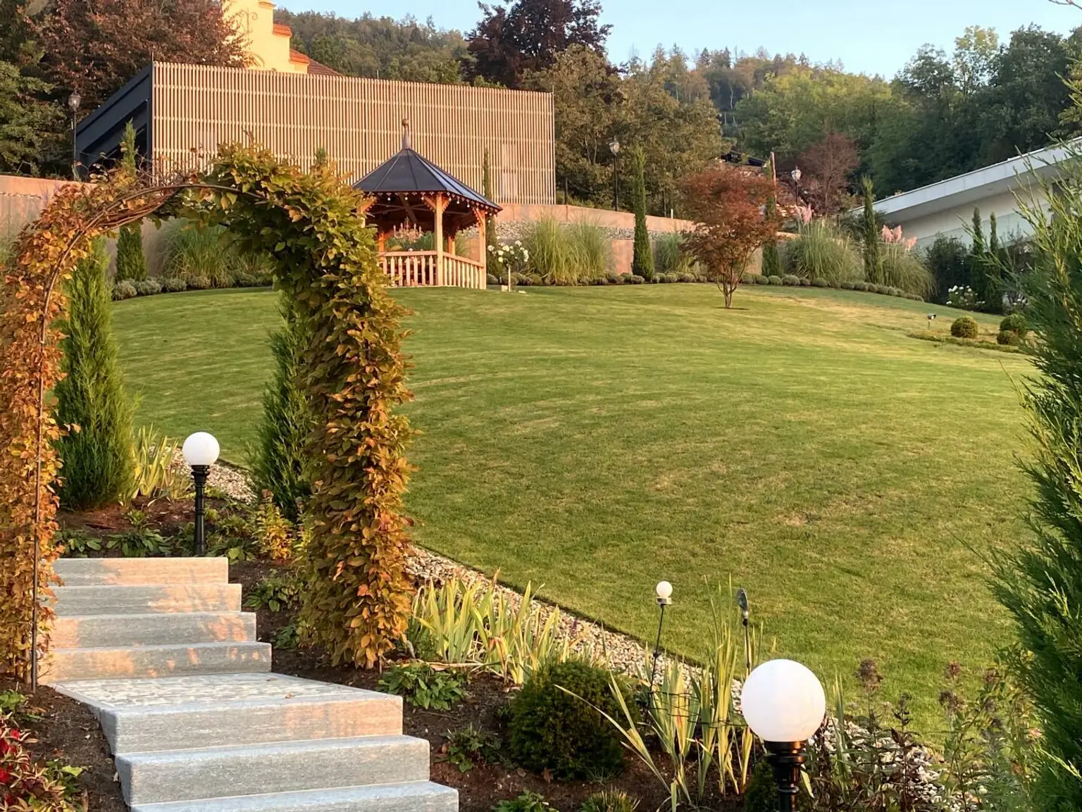 Alt-Eggenberg - Historische Villa mit atemberaubendem Stadt- und Uhrturmblick | Old-Eggenberg - Historic villa with breathtaking views of the city and clock tower