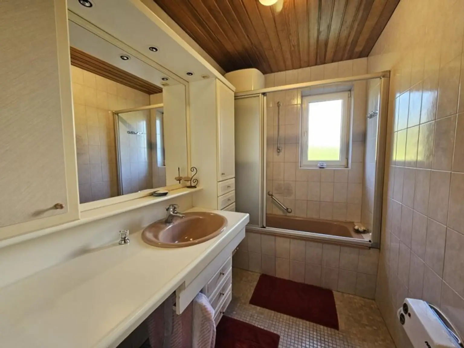 K1024_20251001_092812