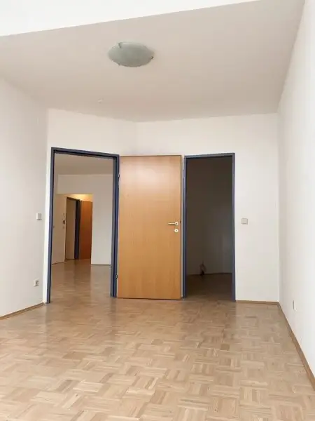 Moderne Zwei-Zimmer-DG-Wohnung im historischen Stadtzentrum Klagenfurts