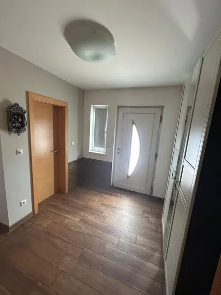 Neuwertiges Traumhaus im Zentrum von Liebenfels: 3 Zimmer, Garten mit fixem Pool & Terrasse Carport  für 499.000 €!