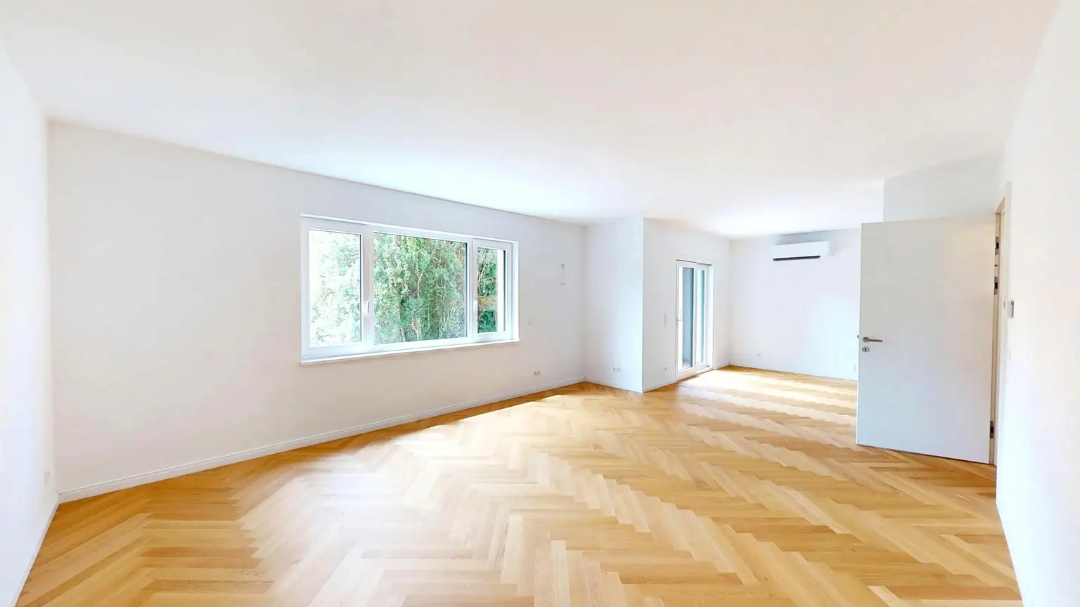 ETWAS GANZ BESONDERES Neuwertige Villa in Grün und Ruhelage nähe Alte Donau mit gepflegtem Garten in privilegierter Lage Wien 1210