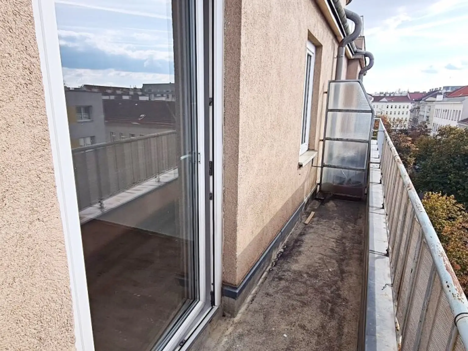 WALDMÜLLERGASSE, ERSTBEZUG, 40 m2 Neubau mit Balkon, 1 Zimmer, Küche, Duschbad, Parketten, Augarten-Nähe