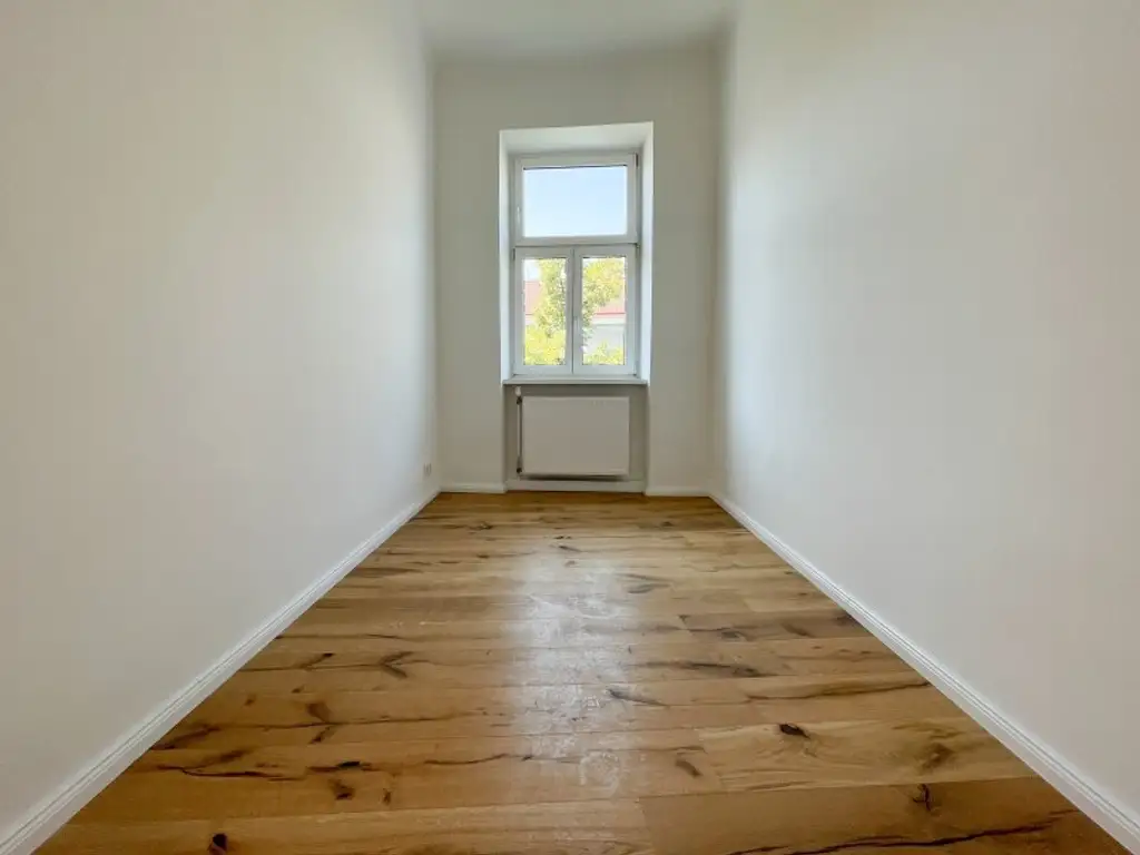 NÄHE AUGARTEN: helle sanierte 3-Zimmerwohnung inkl. neuer Küche