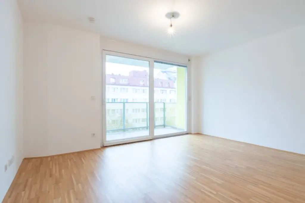 HOFSEITIG! ruhige 3-Zimmer-Wohnung mit bester Ausstattung!