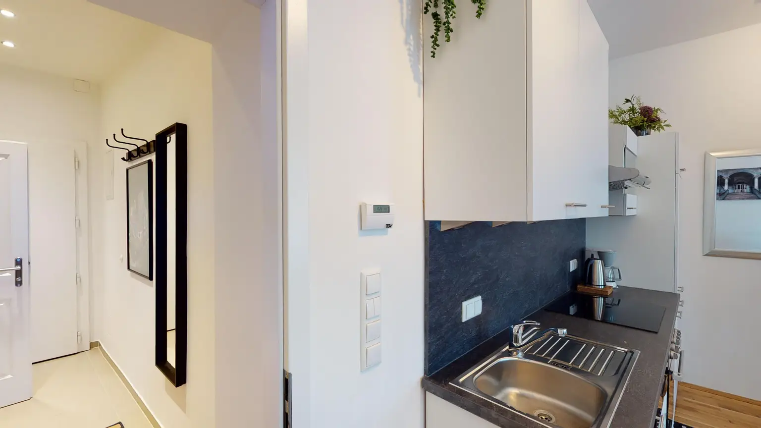 Zwölfergasse: KURZZEITmiete (6 Monate) - Liebevoll möbliertes Studio/Singleapartment